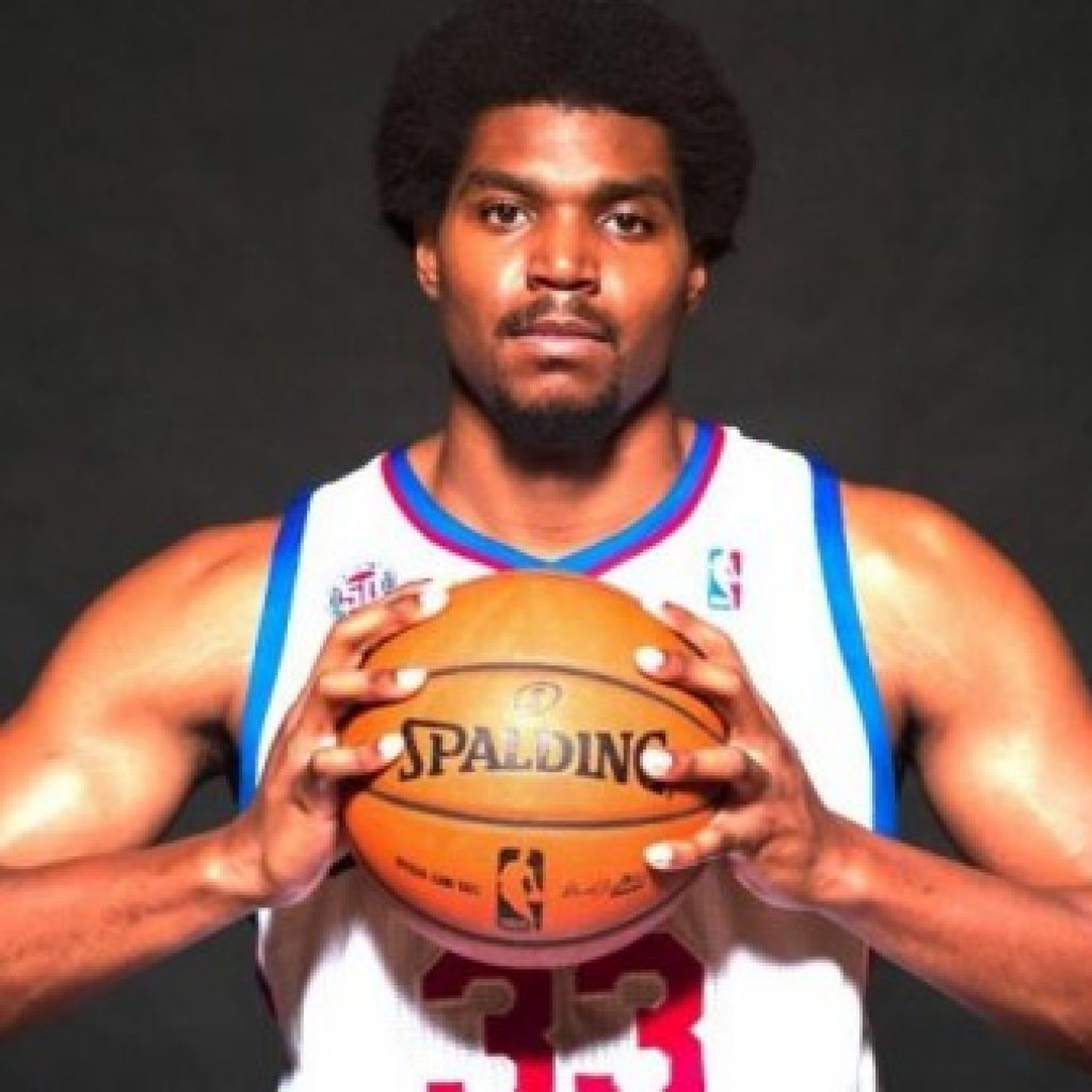 Report: Ex-Laker Andrew Bynum Planning NBA Comeback, Scheduling